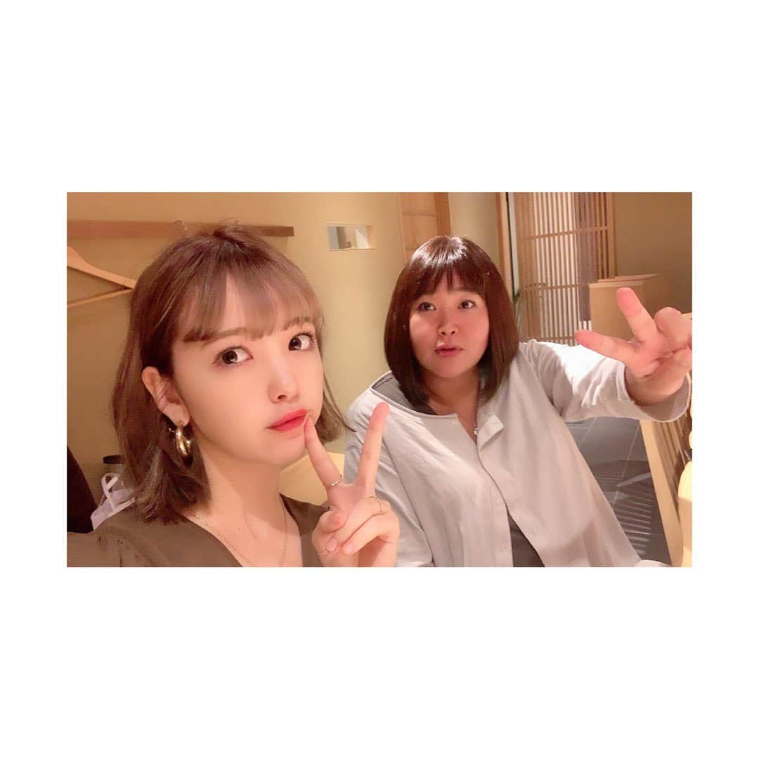 藤田ニコル（にこるん）さんのインスタグラム写真 - (藤田ニコル（にこるん）Instagram)「今日はお仕事終わりに お母さんと2人でご飯。  今日、47歳の誕生日なんだって。 おめでとう。 私は恥ずかしがり屋なのであんま直接 言わないタイプだけど、、、 いつもサポートしてくれてありがとう^_^！」10月28日 22時37分 - 2525nicole2