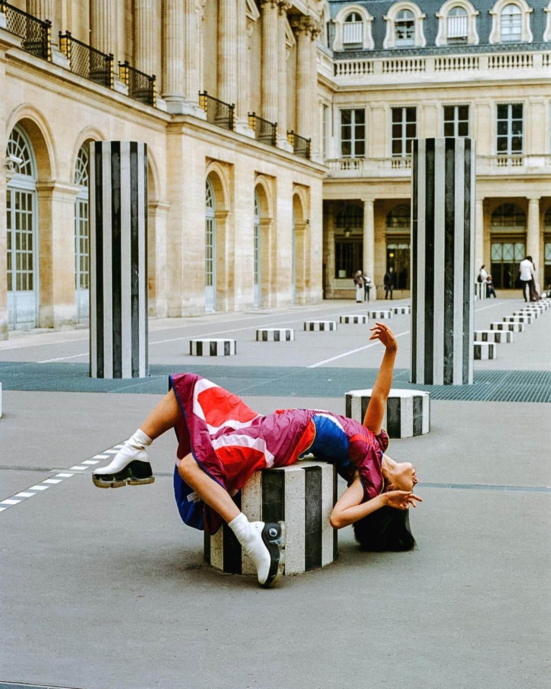 リア・キムさんのインスタグラム写真 - (リア・キムInstagram)「Statue status #Paris」10月28日 22時37分 - liakimhappy