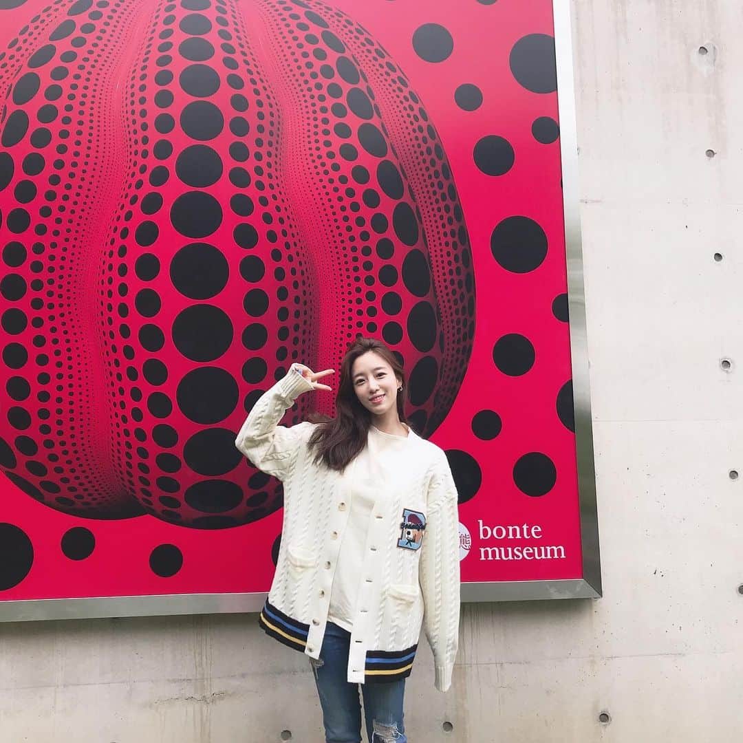 のインスタグラム：「⠀ 「EUN JUNG HALLOWEEN EVENT 2019 ― HORROR NIGHT PARTY ―」の当日券販売が決定しました！ まだチケットをお持ちでない方、当日参加を決めた方、ぜひご利用ください！ ⠀ ⠀ ⠀ ＜公演概要＞ ⠀ [公演タイトル] 「EUN JUNG HALLOWEEN EVENT 2019 ― HORROR NIGHT PARTY ―」 ⠀ [公演日] 2019年10月29日（火） ⠀ [開場/開演] 18:00/19:00 ⠀ [会場] 東京キネマ倶楽部 ⠀ [当日券料金] ￥8,500（税込） ⠀ [当日券販売開始時間] 18:00～（予定） ⠀ 整理番号有自由席/3歳以上有料 3歳未満入場不可/入場時ドリンク別途 ⠀ ⠀ ⠀ 【当日券情報】 ⠀ ※当日券料金となりますので、予めご了承ください。 ⠀ ※当日券をお求めの方は、当日券売場へお越しください。 ⠀ ※販売数には限りがございますので売り切れ次第終了とさせていただきます。予めご了承ください。 ⠀ ※できるだけお釣りのないようご協力ください。 ⠀ ※当日の状況等により、予告なく変更になる場合もございますので、あらかじめご了承ください。」