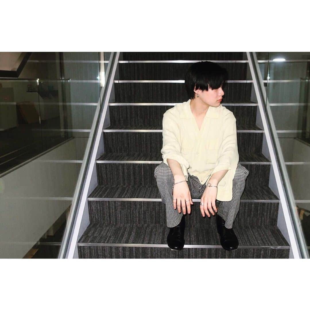 MARKさんのインスタグラム写真 - (MARKInstagram)「このシャツ黄色いの伝わらんなー 可愛いのになー  #ootd #fashion #coordinate #street #japan #needles #driesvannoten」10月28日 22時54分 - mark_asakawa