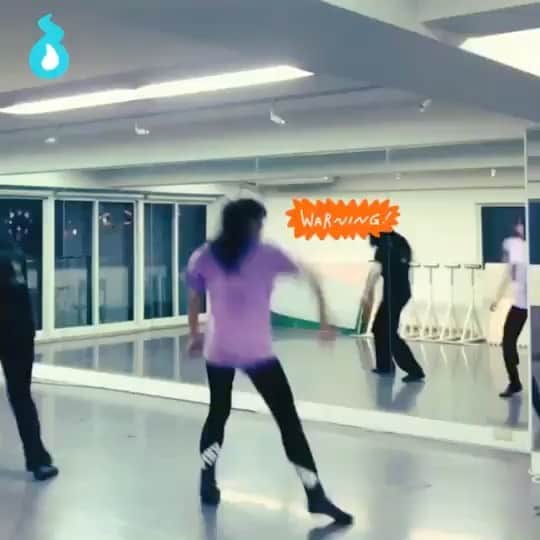 のインスタグラム：「この前のジャズダンスを一瞬だけ ずっとレッスン行けなかったから、ほぼ初心者🤣💦笑わないでね( ᷇࿀ ᷆ ) ‬でも楽しいんだよ〜 ゴースト👻だｿﾞ🎃  #楽しい時間 #ゴーストになったつもり #へたっぴ」