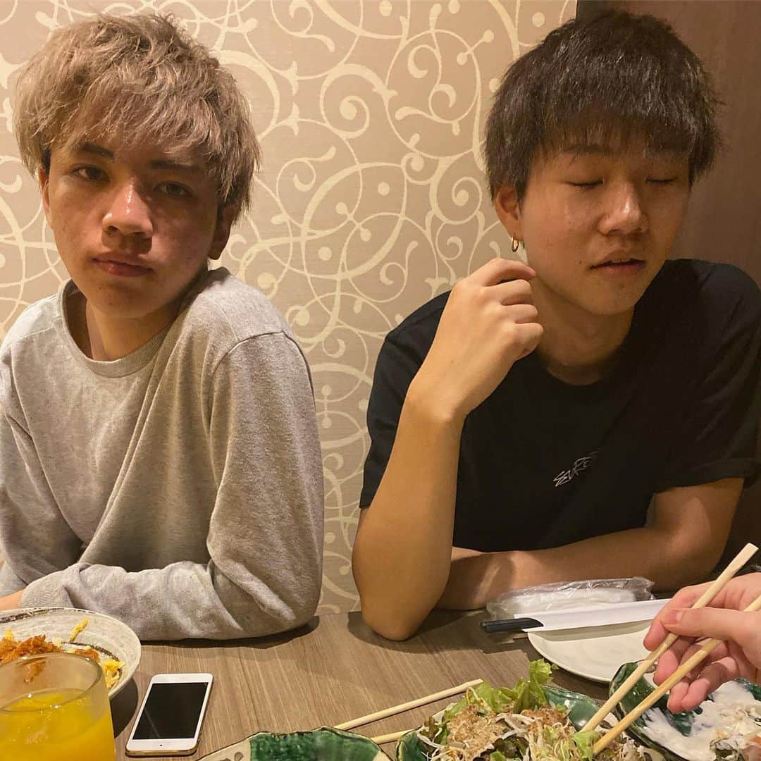 ゆずの小町天王寺店のインスタグラム：「今日も今日とて誰やねんこの人」