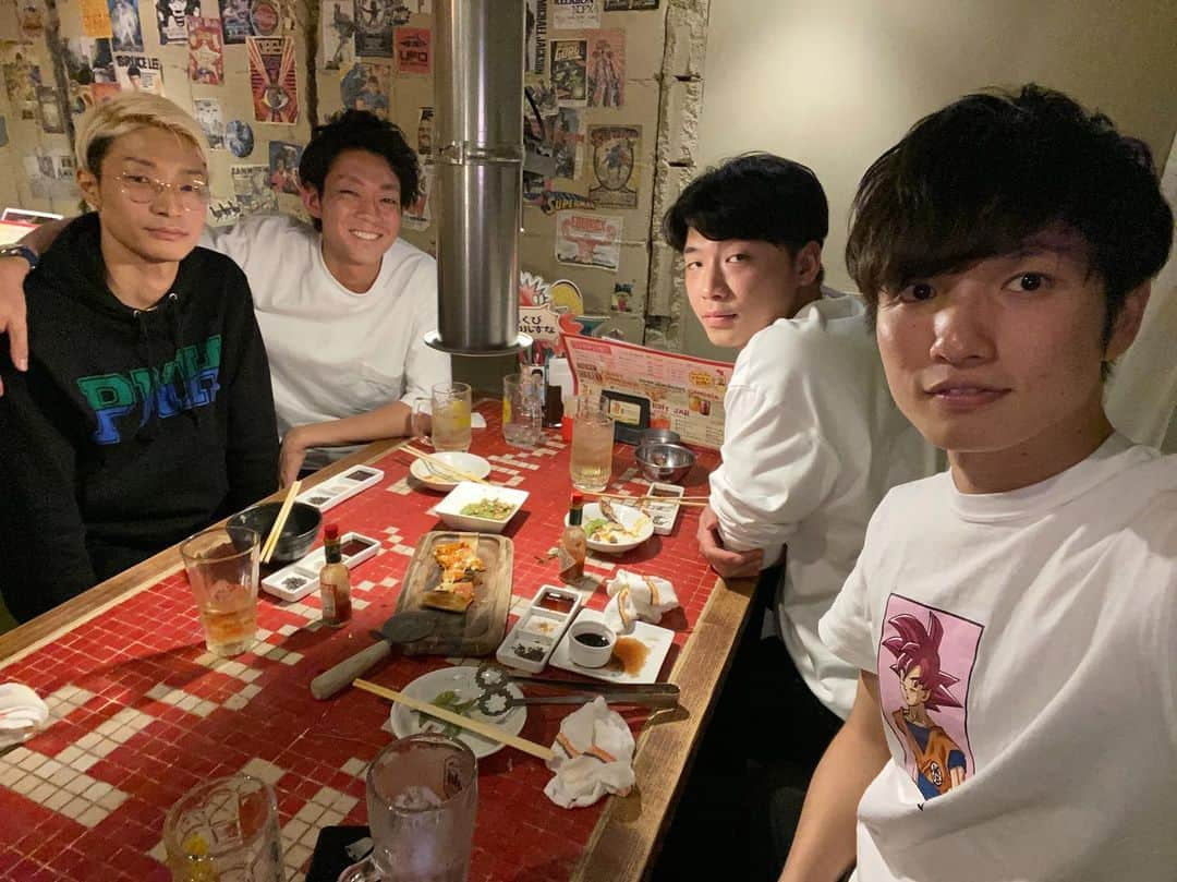 新山士彦さんのインスタグラム写真 - (新山士彦Instagram)「結局飲みに行った、青っ鼻香る」10月28日 23時44分 - sayaka_no_niiyan