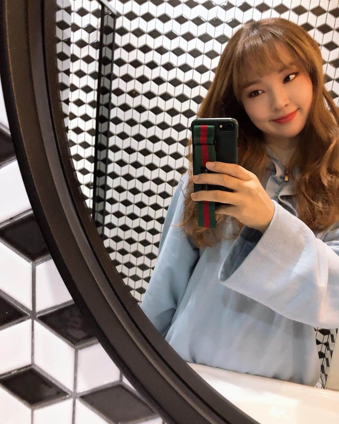 チョン・ジユンのインスタグラム：「할로윈이였다면서요 하하 🤪」