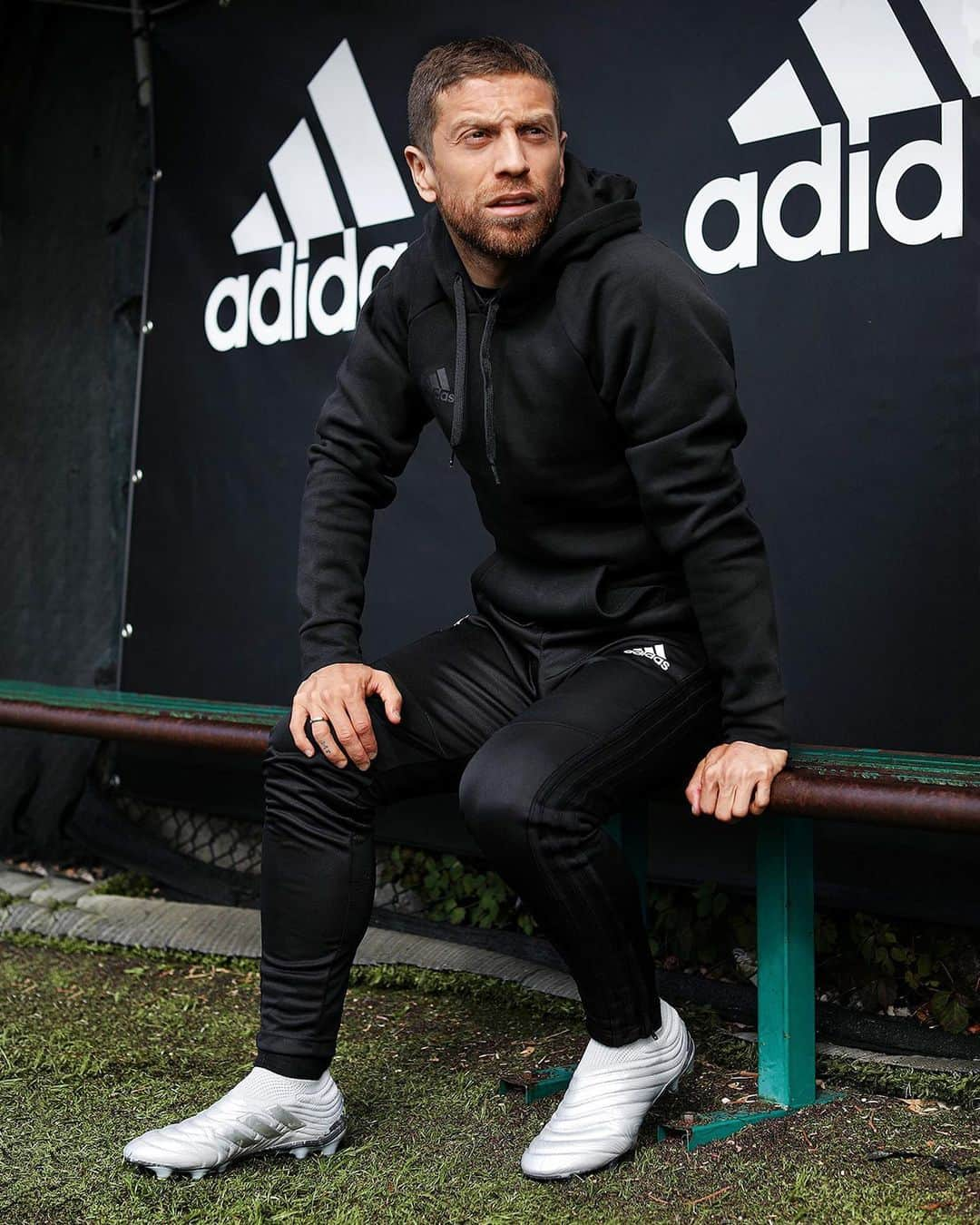 アレハンドロ・ゴメスさんのインスタグラム写真 - (アレハンドロ・ゴメスInstagram)「Sempre pronto a cambiare il gioco. ⚽😎 #createdwithadidas #DareToCreate #Copa @adidasita」10月29日 1時34分 - papugomez_official