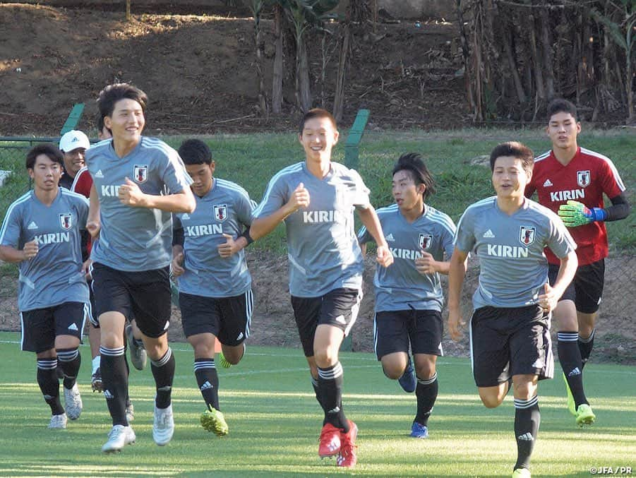 日本サッカー協会さんのインスタグラム写真 - (日本サッカー協会Instagram)「#U17日本代表 は初戦・オランダ戦の勝利から一夜明け、 アメリカ戦に向けて早速準備を開始。昨日試合に出場したメンバーはプールでリカバリー、他の選手はピッチ上でゲーム形式を中心にトレーニングしました。 ・ 🏆FIFA U-17ワールドカップブラジル2019 🇯🇵U-17日本代表 vs U-17アメリカ🇺🇸 📅10/31(木) 8:00KO 📍Estadio Kleber Andrade 📺J SPORTS 2（LIVE）／BSフジ（録画） 👉大会情報はJFA.jpへ #jfa #daihyo #U17WC」10月29日 11時07分 - japanfootballassociation