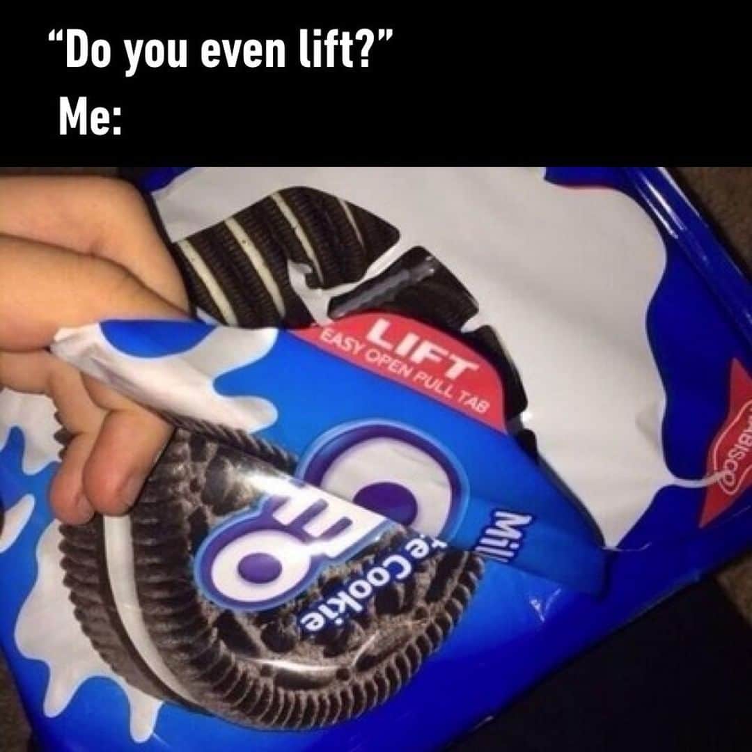 9GAGさんのインスタグラム写真 - (9GAGInstagram)「Everyday bro.⠀ #lift #oreo #9gag」10月29日 12時00分 - 9gag