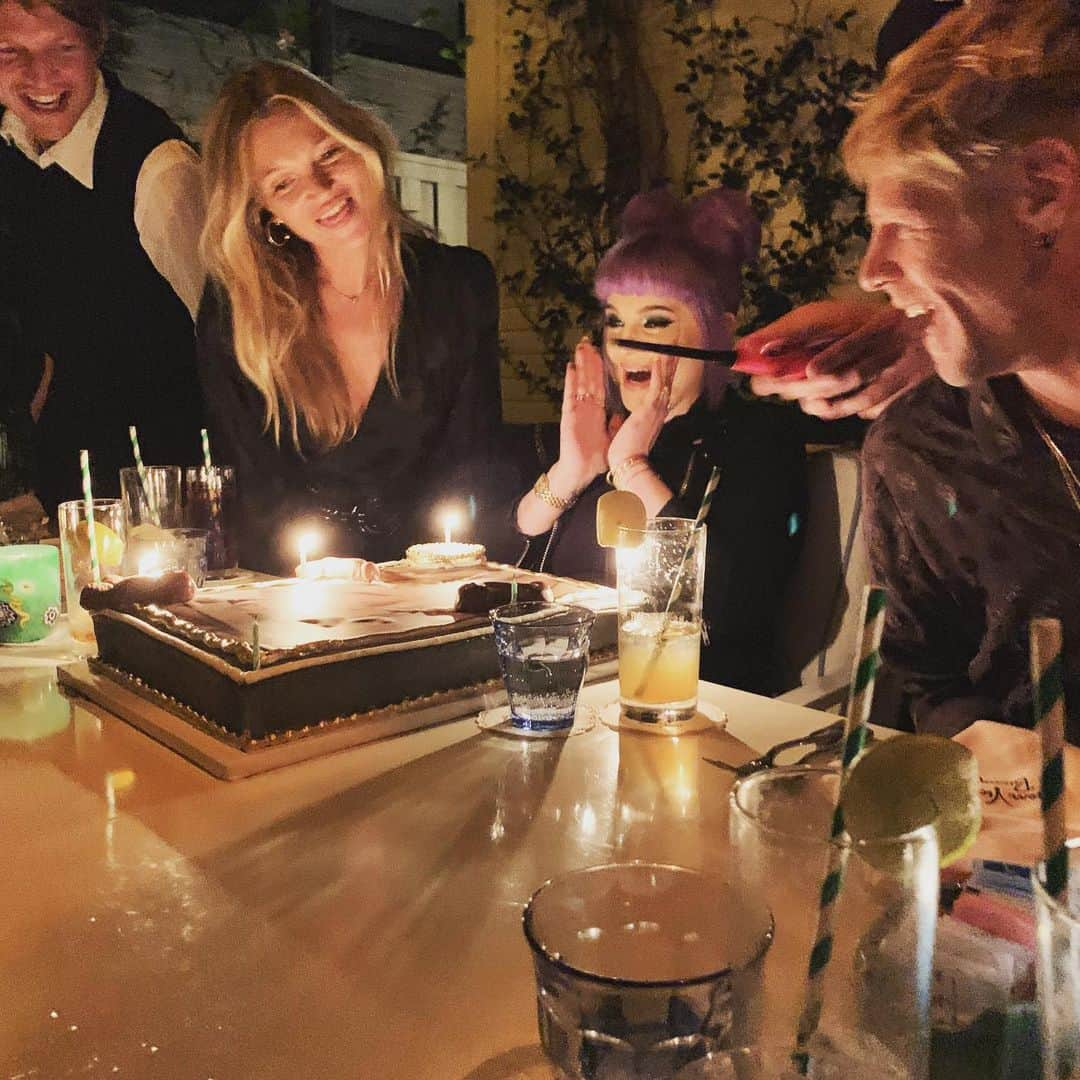 ケリー・オズボーンさんのインスタグラム写真 - (ケリー・オズボーンInstagram)「I can’t even begin to thank everyone enough for making my birthday so special. I love you all so much. 💜」10月29日 4時42分 - kellyosbourne