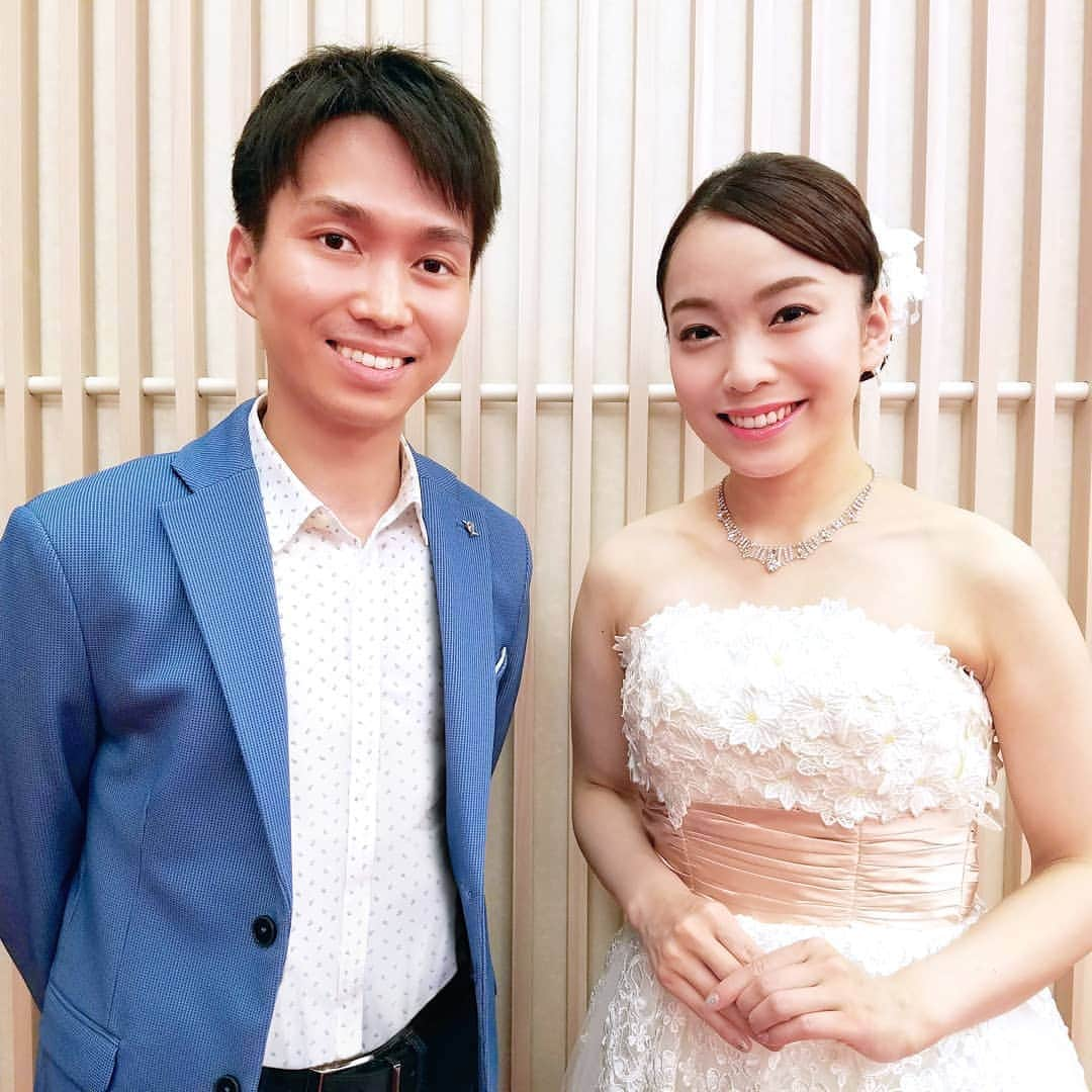 古村勇人さんのインスタグラム写真 - (古村勇人Instagram)「祝！今年の『古村勇人ライブ＆ディナー2019』にスペシャルゲストとして出演して頂く杜このみさんがご結婚。お相手が大関の高安関とは驚きましたが、こんなおめでたいタイミングでご一緒できるなんてうれしい限りです。芝居仕立てにした朗読劇『雨晴伝説 ～義経恋物語～』では、相手役の静御前を務めて頂きます。もちろんオンステージもたっぷりありますよ。S席は好評発売中ですので、よいお席はお早めにお申し込み下さい！  2019年11月17日（日） ホテルニューオータニ高岡 古村勇人ライブ＆ディナー2019 雨晴伝説 ～義経恋物語～  出演／古村勇人　杜このみ　新藤栄作　宮地真緒 櫻井忍　三浦憲世　柴田善行　山本道俊 若林廉也　津田奈由子　安井摩耶　大竹真由子　岸本有紀子 大橋吾郎　池上季実子  933-0035 富山県高岡市新横町1番地 受付 16:30～　ライブ 17:00～　お食事 19:15～  SS席　23,000円 ライブ：1列目～5列目の指定席 お食事：14F トップレストラン「フォーシーズン」にてスペシャルコース  S席　18,000円 ライブ：6列目以降の指定席 お食事：「瑞竜の間」「万葉・二上の間」「雨晴の間」のいずれかにてフルコース  ご予約・お問い合わせ 古村勇人富山後援会 TEL 090-4329-9271（受付時間 9:00〜18:00） http://www.hayato-furumura.com  #古村勇人 #杜このみ #ライブ #ディナー #ディナーショー #結婚 #大関 #高安 #高安関 #大相撲 #相撲 #おめでたい #芝居 #朗読劇 #舞台 #雨晴伝説 #雨晴海岸 #雨晴 #源義経 #義経岩 #静御前 #演歌 #新藤栄作 #宮地真緒 #大橋吾郎 #ホテルニューオータニ高岡 #ホテル #ニューオータニ高岡 #ホテルニューオータニ#高岡」10月29日 7時00分 - hayato.furumura