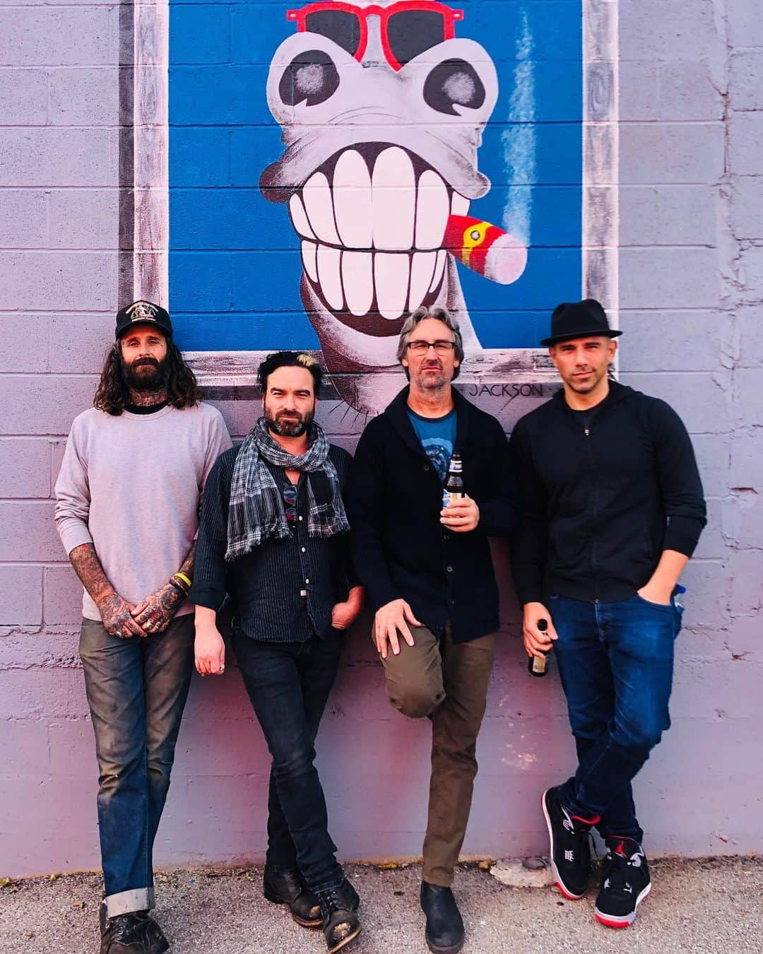 ジョニー・ガレッキさんのインスタグラム写真 - (ジョニー・ガレッキInstagram)「Gentleman’s afternoon. L-R, @outlaw_picker myself, @mikewolfeamericanpicker and the birthday boy, @billydec」10月29日 7時29分 - sanctionedjohnnygalecki