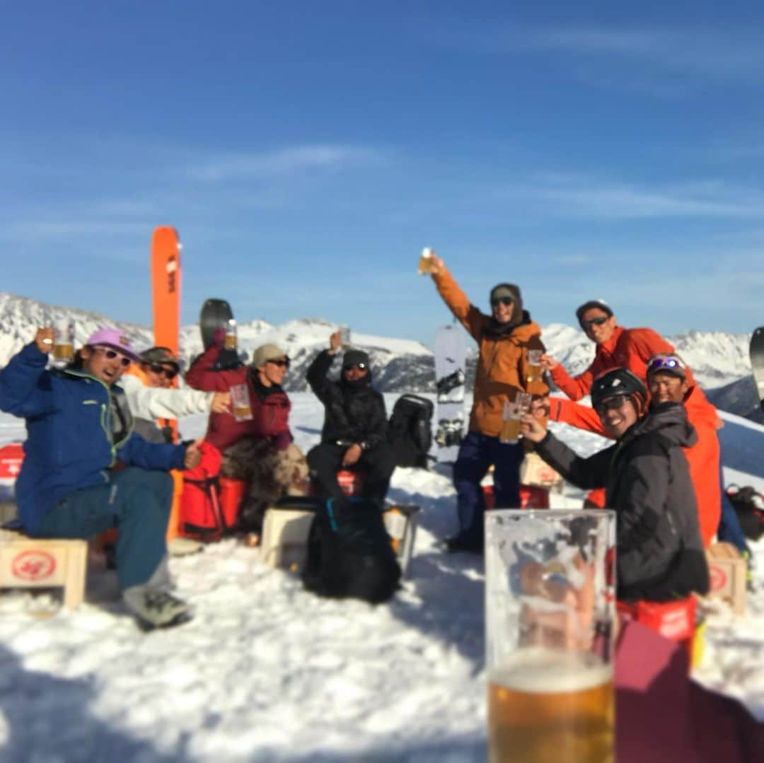 田中幸さんのインスタグラム写真 - (田中幸Instagram)「薬師岳セッション🗻 東京スライドショー11/29 富山スライドショー12/6 開催決定🎤♫ 皆さま、どこかの会場で お会いしましょう！ ㊙️撮影話 たーくさん！あります♫w @iwaosaeki  @yzhandaman  @takaokihashimoto  @toshitaka_nakamura  @yakushidake  @sachitanaka  @k2.snowboarding」10月29日 8時06分 - sachitanaka