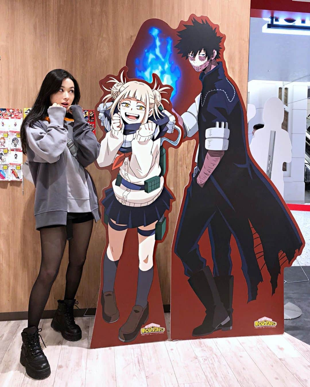 Emily Meiさんのインスタグラム写真 - (Emily MeiInstagram)「We’re all heroes and villains to different people. You can’t please everyone ~ my first time in Osaka and i stumbled upon a MHA shop ^^ i can’t wait to binge the new season~  r u guys watching ??」10月29日 9時47分 - emily.ghoul