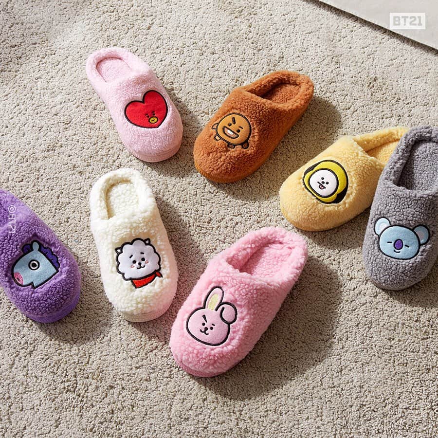 BT21 Stars of tomorrow, UNIVERSTAR!さんのインスタグラム写真 - (BT21 Stars of tomorrow, UNIVERSTAR!Instagram)「Stepping toward winter…👣 #BT21 #Roomshoe #Collection  2019. 10. 30 6PM (PDT) Dropping at LINE FRIENDS COLLECTION . Find out more > Check product tags🏷」10月29日 11時00分 - bt21_official