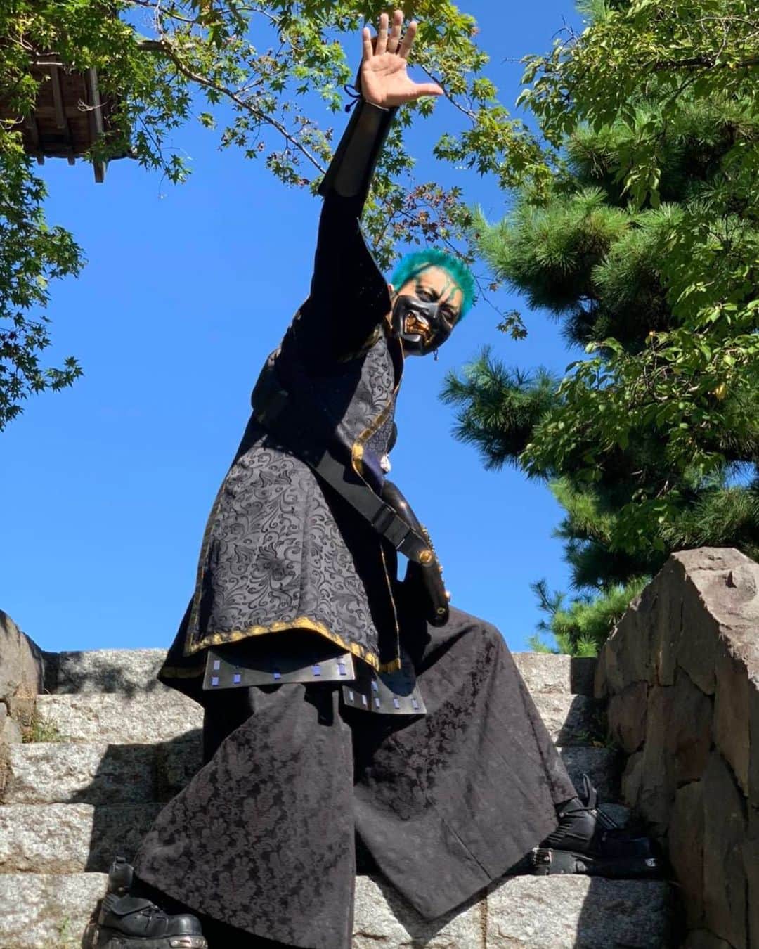 Ju-kenのインスタグラム：「🏯地元、船橋でやります🏯 ‪【お知らせ】‬ ‪『疾風迅雷』リリースイベント決定！！ ‪2ndアルバム"疾風迅雷"発売記念アコースティックライブ&トークショー‬ ‪【日時】2019年11月16日(土)14:00〜‬ ‪【場所】ららぽーとTOKYO BAYかいだん広場‬ ‪【内容】アコースティックライブ＆トークショー&特典会‬ ‪詳細はこちら！ ‪sengoku-jidai.jp‬」