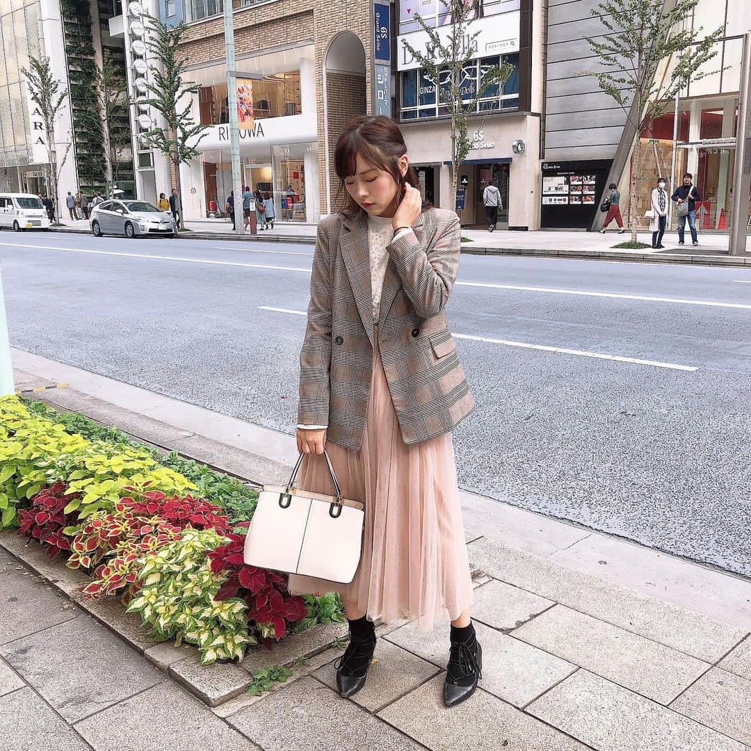 のインスタグラム：「. . ふらり銀座♪ . . この日は銀茶会でした🍵 . . . #コーディネート #銀座 #銀座コーデ #ootd #zara #h&m #女子大生 #エイチアンドエムコーデ #zaraコーデ #投資女子」
