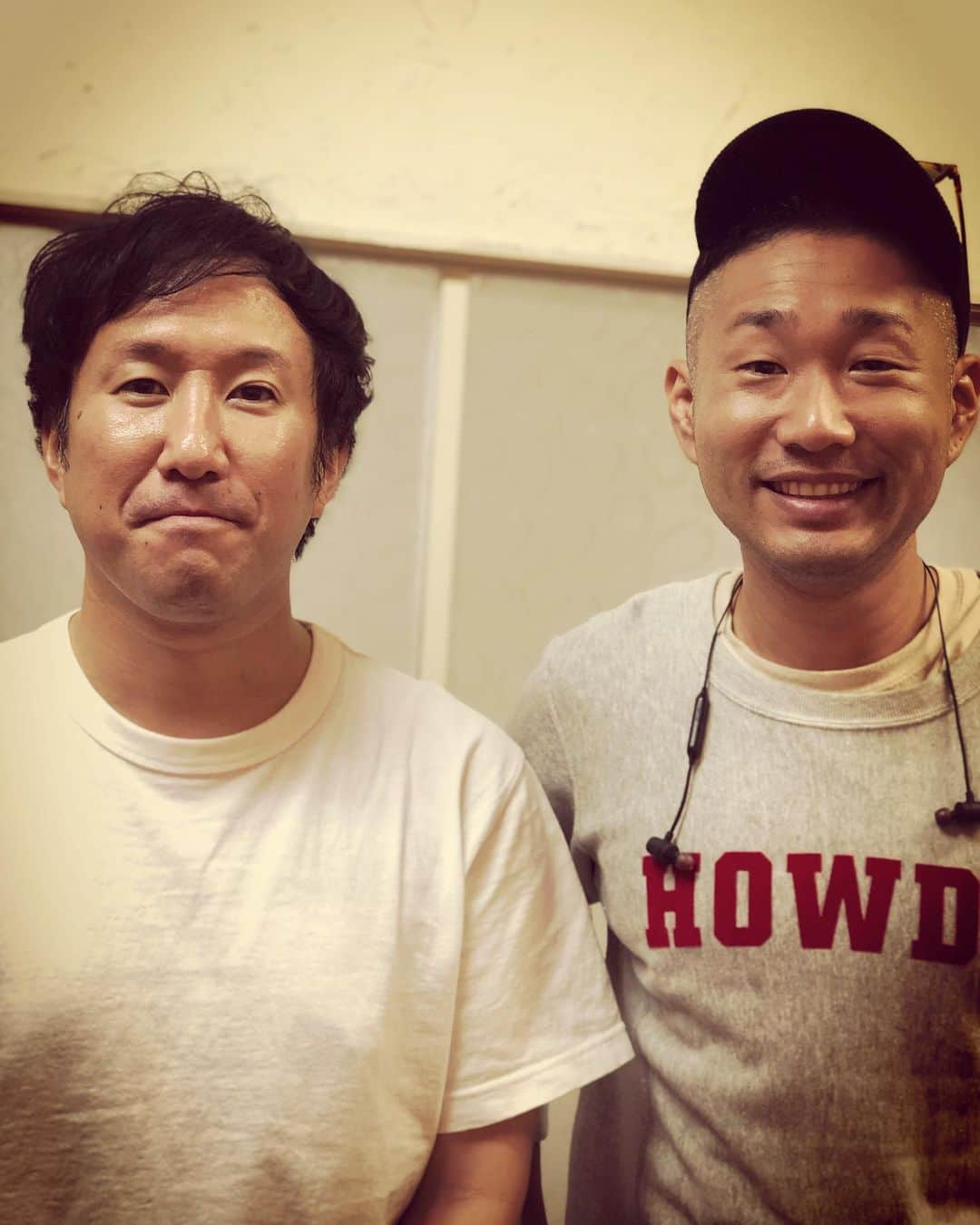 杉本知香さんのインスタグラム写真 - (杉本知香Instagram)「相変わらずの楽屋（笑） #ドライヤー2秒  明日はチハラトーク❗️ 楽しみ😆😆😆 #中目黒美容室 #千原せいじ#千原兄弟#チハラトーク#なでなで #アップダウン阿部#アップダウン #バッドボーイズ佐田#バッドボーイズ #アップダウン竹森 #エドはるみ #ジョイマン池谷#ジョイマン #上々軍団#さわやか五郎」10月29日 20時48分 - sugimotoc