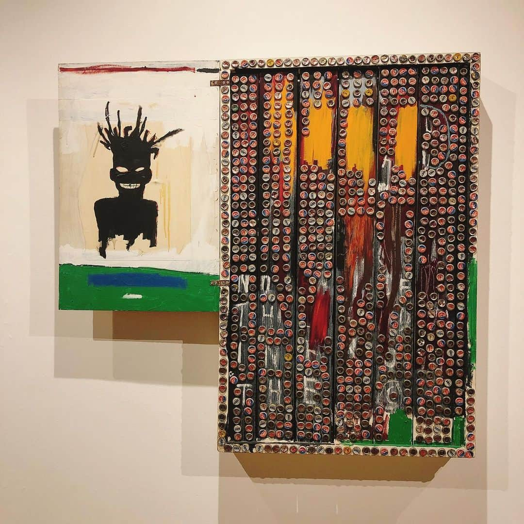 永尾まりやさんのインスタグラム写真 - (永尾まりやInstagram)「#バスキア展  #jeanmichelbasquiat 色やデザインや言葉が、今にハマってました🏷」10月29日 21時20分 - mariyagi_san