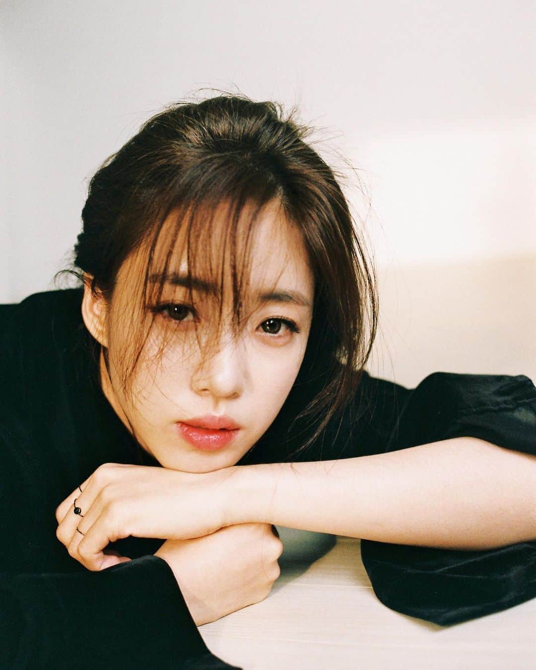 のインスタグラム：「⠀ 本日10月29日（火）、東京キネマ倶楽部にて開催の「EUN JUNG HALLOWEEN EVENT 2019 ― HORROR NIGHT PARTY ―」会場内で、MUSIC CARD 先行予約販売を実施致します。 ⠀ 会場での購入者限定で、12月に予定をしておりますリリースイベント会場にて、MUSIC CARDをウンジョン本人より手渡しをさせていただきます。 ⠀ 会場内物販スペースにて所定の用紙にご記入の上、お申し込みください。 ⠀ ⠀ ⠀ 【諸注意】 ⠀ ＊MUSIC CARDの絵柄は12種類を予定しております。 ⠀ ＊絵柄はランダムとなり、ご希望の絵柄をお選びいただくことはできませんので、あらかじめご了承ください。 ⠀ ＊MUSIC CARDは12月に予定をしております、リリースイベント会場にて手渡しとなります。その際、こちらの申し込み控えが必要となりますので、お客様控えは大切に保管ください。 ⠀ ＊紛失された場合、いかなる場合であっても再発行は致しかねます。 ⠀ ＊やむを得ない事情により手渡しが行えなかった場合、その確認がとれた場合につき、後日ご自宅へ郵送をさせていただきますので、記入漏れ、誤字、脱字のないようお願い致します。その際は、発送時期が大幅に遅れる可能性がございますので、ご了承下さい。 ⠀ ⠀ ⠀ 【特典会日程】 ⠀ ＊2019年12月13日（金） ⠀ ＊2019年12月14日（土） ⠀ ＊2019年12月15日（日） ⠀ ⠀ ⠀ ＊いずれも予定、会場未定。東京エリア他予定。 ⠀ ＊特典会は日程追加の調整をしておりますので、増える可能性がございます。 ⠀ ＊その他の特典会の詳細は、追って発表させていただきます。」