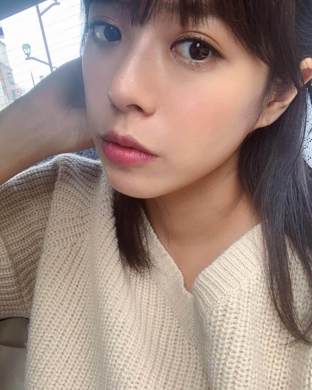 わちみなみのインスタグラム：「視力矯正をして3ヶ月が経ったので 健診に行ってきました🙂  なんの問題もなくよく見えてます。 そういえば頻繁にあった偏頭痛がなくなったのは片目の視力がよくなったからなのかなあとか思ったり😧😧 手術、受診は サピアタワーアイクリニック東京です @sapiatower.eyeclinic.tokyo #ICL #視力矯正」