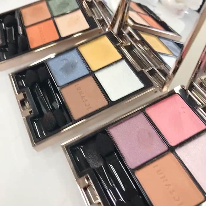 小西さやかのインスタグラム：「ルナソルの2020年1月10日発売、新製品発表会。 ルナソルのアイシャドウは新卒以来愛用してる大好きなアイテム。 2019年秋冬からハマってるルナソルのチークは独特のパール感ですごく綺麗なツヤが出るんです！ この二個は好きすぎるので別途アップします！ #アイシャドウ　#アイライナー　#アイカラーレーション　#ルナソル　#ルナソルアイシャドウ #ルナソルリップ #ルナソルチーク #ルナソル大好き #ルナソルネイル　#新製品発表会　#2020年　#メイクアップカラー #トレンドメイク　#メイク動画　#メイク好き」