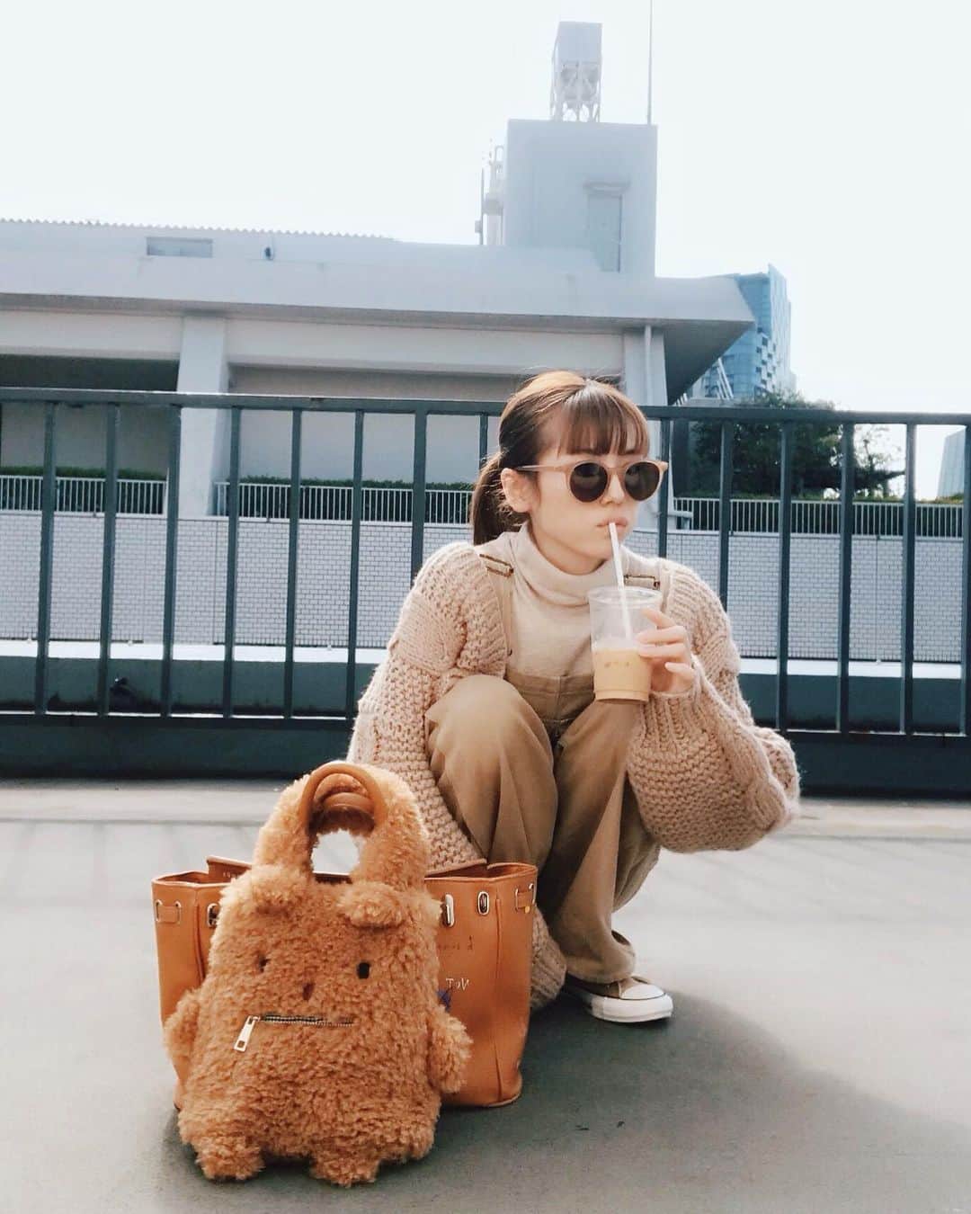 若槻千夏さんのインスタグラム写真 若槻千夏instagram わたし茶色過ぎませんか 久々サロペット作ったよーう 10月29日 15時13分 Wakatsukichinatsu