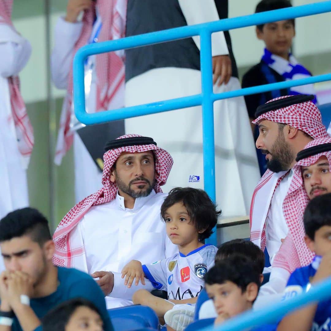 サーミー・アル＝ジャービルのインスタグラム：「اثناء حضوري مباراة الهلال الأخيرة مع الأخ العزيز و الغالي محمد الشتوي و ابني عبدالرحمن」