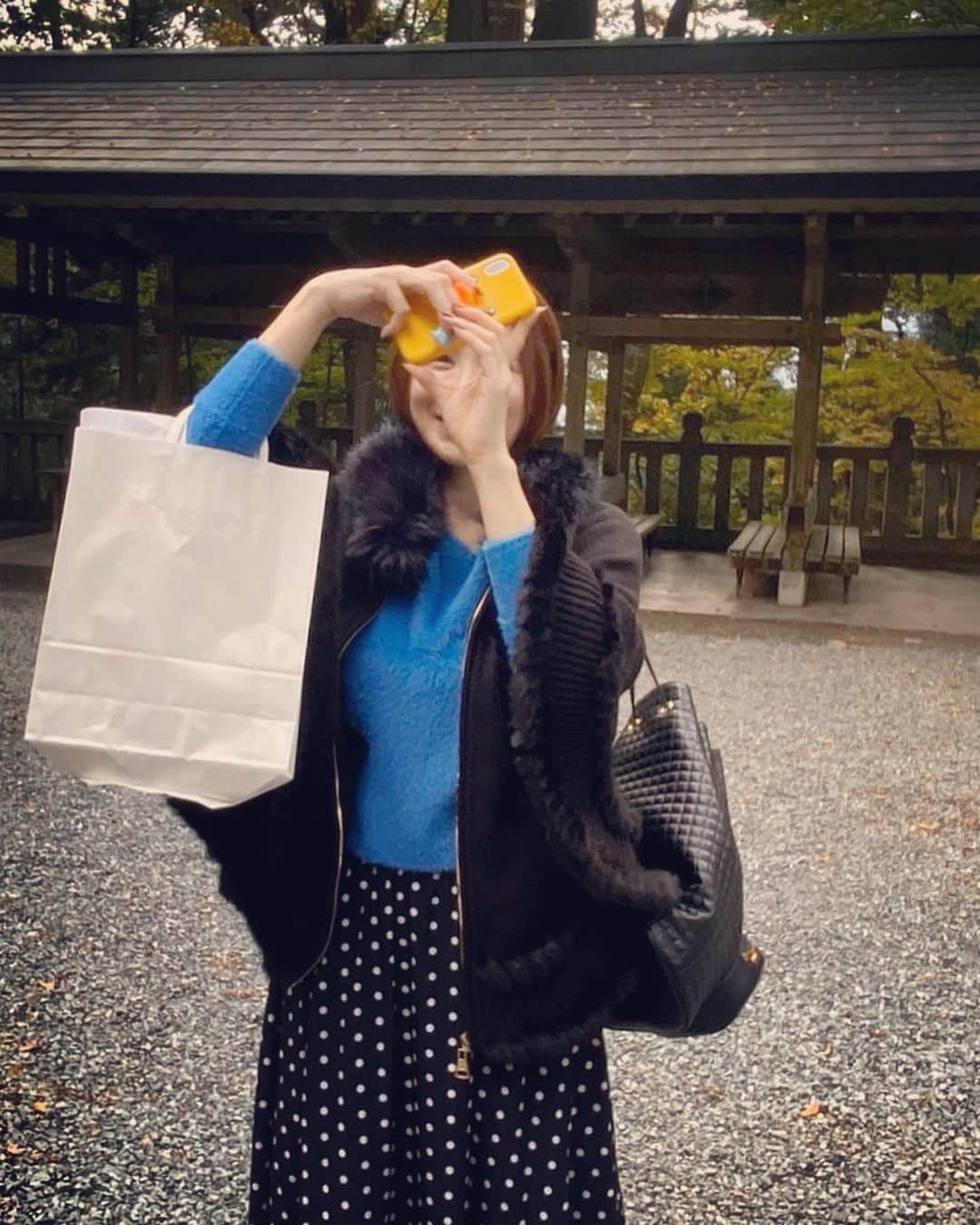 手島優さんのインスタグラム写真 - (手島優Instagram)「昨日は三峯神社へお礼参りと御祈祷行ってきましたのです✨  帰る時不思議な雲たくさん見たよ！  縦にぐんぐん上がっていく雲は初めて見ました‼️ とても神秘的な気持ちになりました✨  #三峯神社 #秩父 #参拝 #お礼参り #雲」10月29日 15時17分 - tejimayuu0827