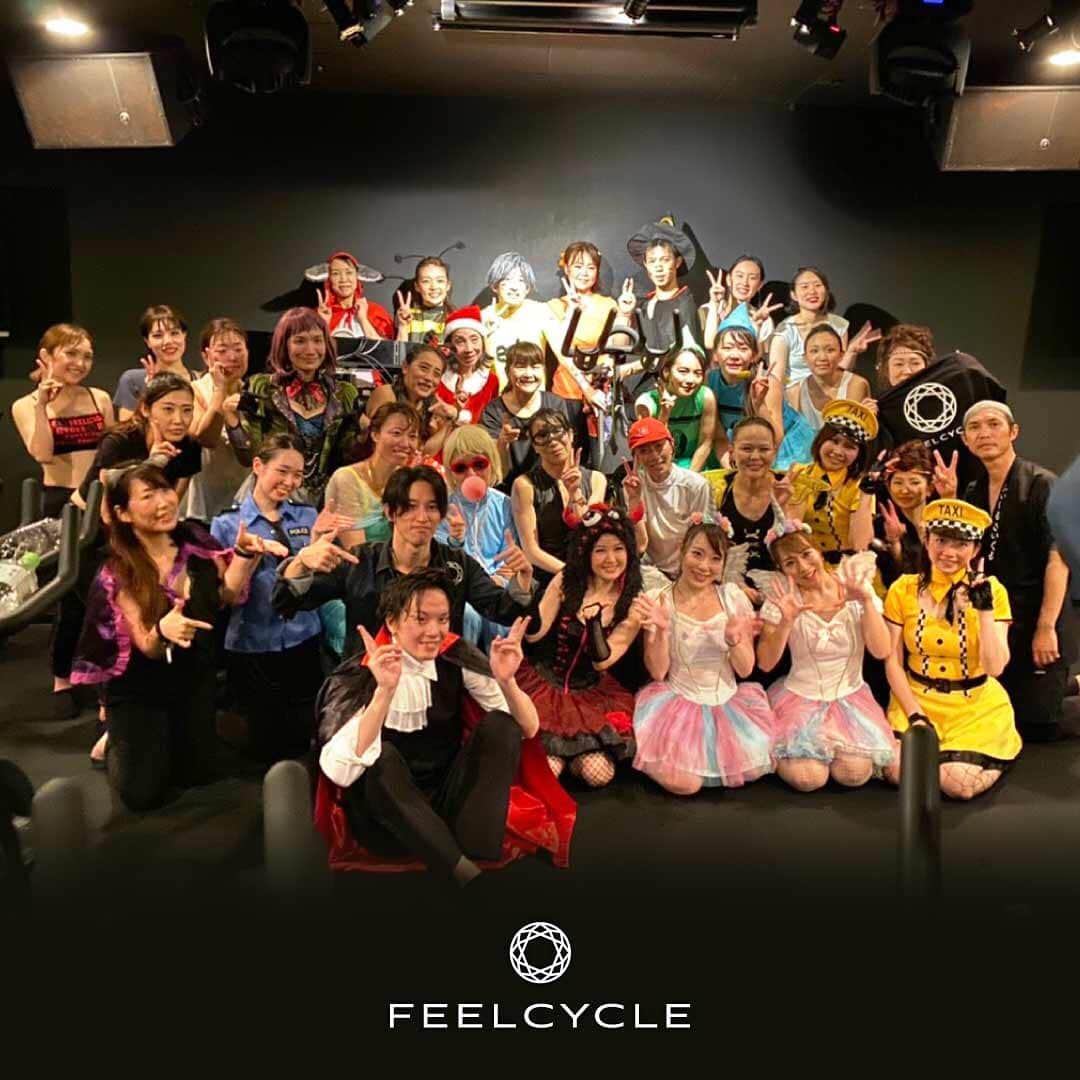 FEELCYCLE (フィールサイクル) さんのインスタグラム写真 - (FEELCYCLE (フィールサイクル) Instagram)「​. ◆Event Information ◆ . 「FEELCYCLE HALLOWEEN 2019」大盛況のうちに終了しました！ . 各スタジオの集合写真の中から一部をご紹介。 沢山のご参加ありがとうございました！ . 来年のHALLOWEENもお楽しみに。 . #feelcycle #フィールサイクル #feel #cycle #mylife #morebrilliant #itsstyle #notfitness #暗闇フィットネス #バイクエクササイズ #フィットネス #ジム #45分で約800kcal消費 #滝汗 #ダイエット #デトックス #美肌 #美脚 #腹筋 #ストレス解消 #リラックス #集中 #音楽とひとつになる #暗闇バイクフェス #バイクエクササイズ #halloween #feelcyclehw」10月29日 22時00分 - feelcycle_official
