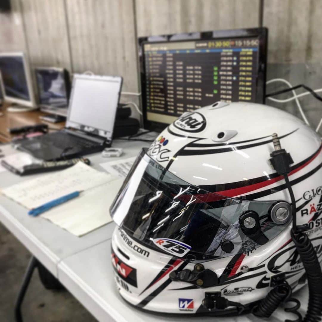 折目遼のインスタグラム：「メガーヌRSのテスト走行 前回のブースト系トラブルから、完全復活‼︎ 雨だったけど、良いテストになりました。 #メガーヌrs #ツインリンクもてぎ #race」