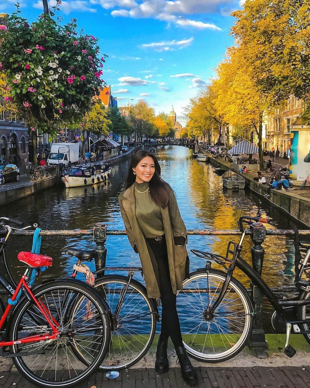 MIKAさんのインスタグラム写真 - (MIKAInstagram)「Compulsory Amsterdam canal photo🇳🇱😛📸 . . オランダから帰国してすぐ地方などあったりでカメラロール渋滞ですがぼちぼち更新させてネ . . #latergram #amsterdam #ade #ade2019 #iamsterdam #canal #beautifulday #アムステルダム」10月29日 16時56分 - cjd_mika