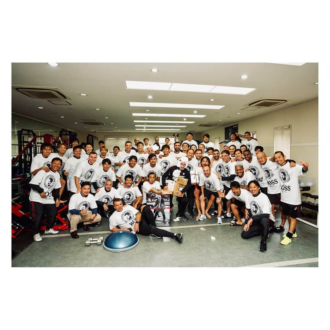 田中順也さんのインスタグラム写真 - (田中順也Instagram)「Boss誕生日おめでとうございます！！ Tシャツのデザインが素敵なのですぐに私服に取り入れました！！」10月29日 17時44分 - junyatanaka18