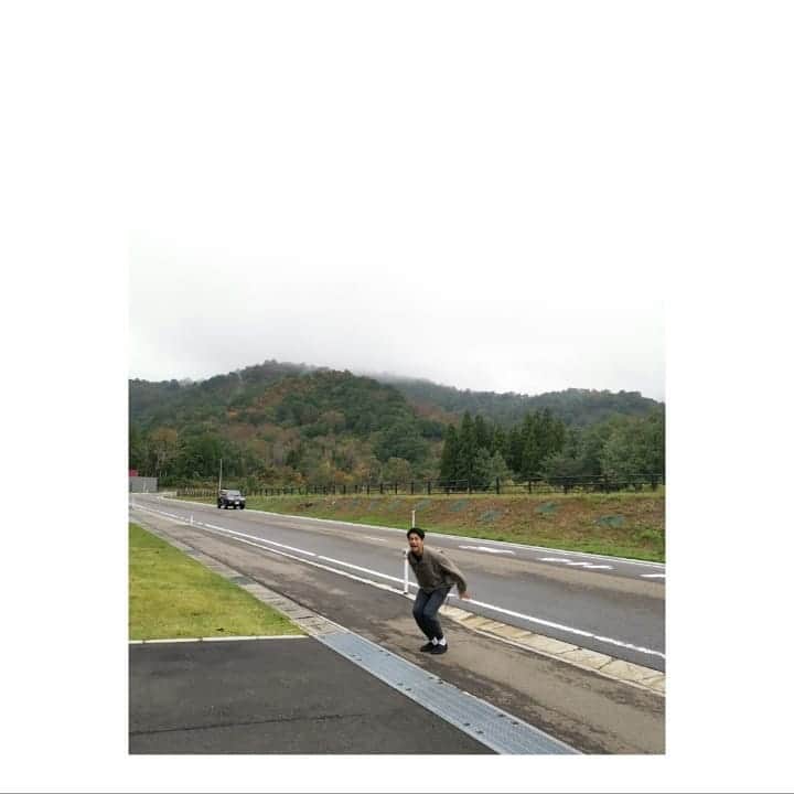 森崎ウィンのインスタグラム：「やばい。 撮影が楽しすぎます。 ありがたい事です。 #早く情報解禁したい #もう少しお待ちを #森崎ウィン  #winmorisaki」