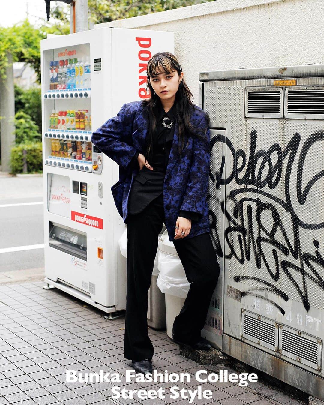 Droptokyoさんのインスタグラム写真 - (DroptokyoInstagram)「BUNKA FASHION COLLEGE SNAP  @bunka_fc  #文化服装学院 #bunkafashioncollege#pr#streetstyle#droptokyo#tokyo#japan#streetscene#streetfashion#streetwear#streetculture#fashion#shibuya#shinjuku Photography: @fumiyahitomi @kyoheihattori」10月29日 18時25分 - drop_tokyo