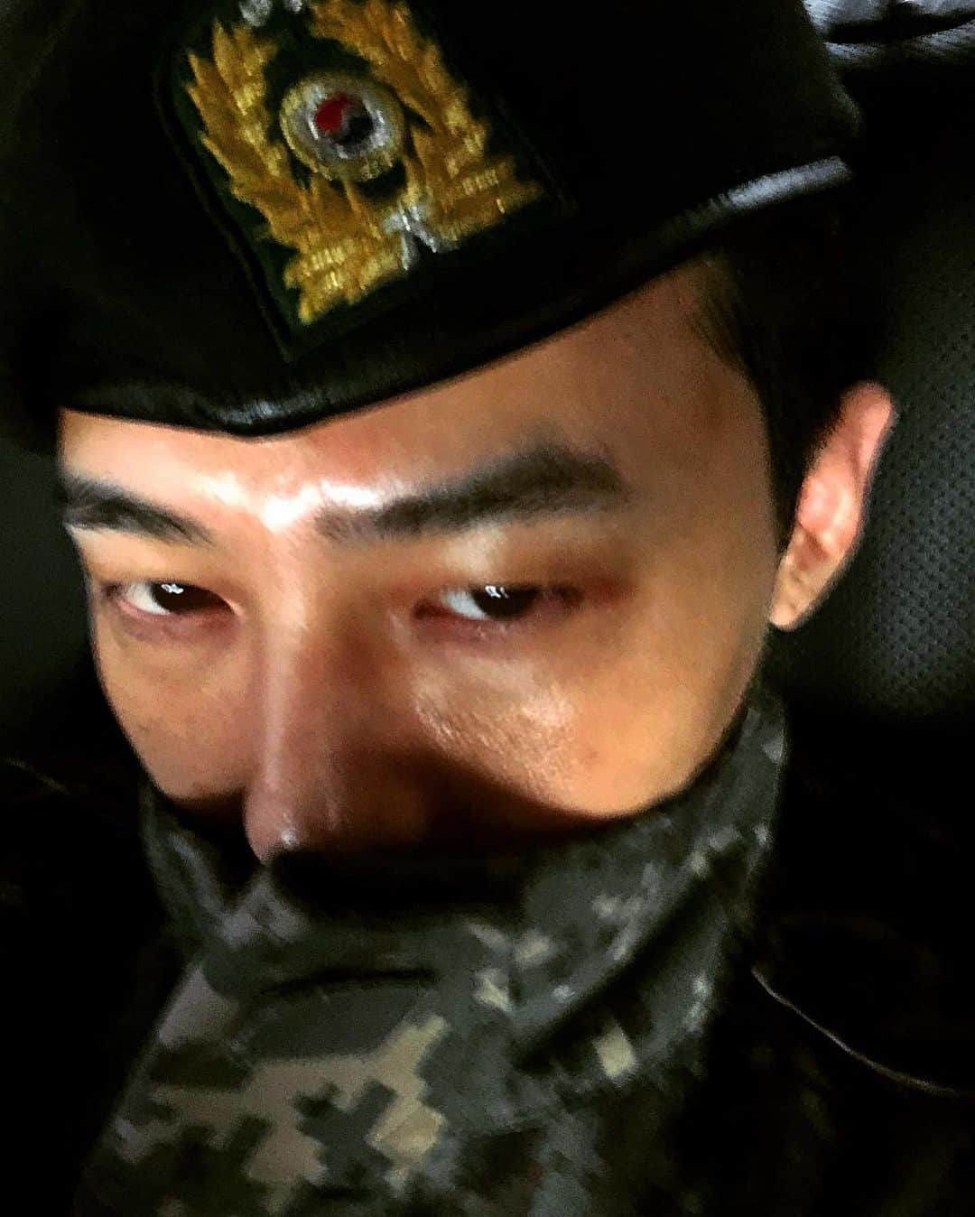 G-DRAGONさんのインスタグラム写真 - (G-DRAGONInstagram)「2018.2.27 - 2019.10.26🏴‍☠️」10月29日 19時03分 - xxxibgdrgn