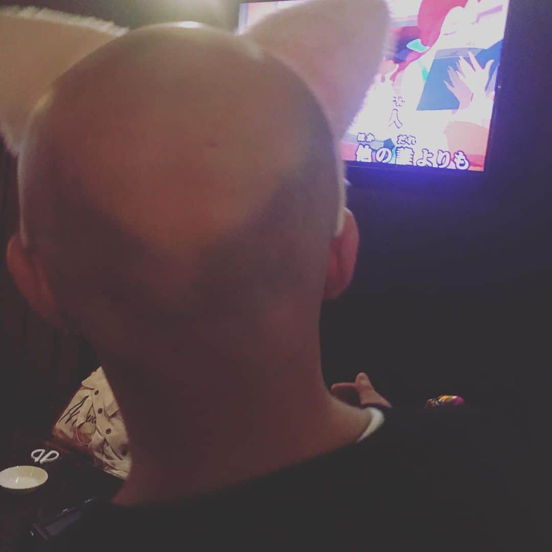 まっく赤坂見附のインスタグラム：「ハッ！  #かめはめ波」