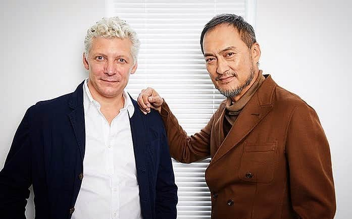 渡辺謙さんのインスタグラム写真 - (渡辺謙Instagram)「35年前に、僕が世に出るきっかけになった、自分にとって大きなエポックとなった作品が『ピサロ』で。その時に演じたアタワルパではなく逆サイドの人物であるピサロ役をやってみないかと、そのプロデューサーから話があった時、ロジカルではなく単純にそれは面白いなと思ったんです。もちろん話の大まかなところは覚えていますが、細かいところは忘れているので改めて脚本を読み直してみたら、自分がこの年齢だからこそ感じ取れることもあり、物語自体にも、このピサロという役にも共鳴する部分がたくさんあったんです。だから、この機会に一周まわってもう一度自分の原点に戻れるような、そういう舞台になるんじゃないかという気がしました。僕の中にはいまだに鮮明に山崎努さんが演じていたピサロが体感的に残ってはいますけれども、それを超えるとか超えないとか、または全然違うことをやろうというのではなくて。21世紀になり自分も齢を重ね、改めて感じられたこの作品全体のテーマを現代のお客様にどうやって伝えるか。それをこれから彼と一緒に探していく時間になります。そしてそれは、僕にとって相当有意義な時間になるだろうと思っています。 - - - #渡辺謙 #ピサロ #kenwatanabe #kenwatanabe #parco」10月29日 19時49分 - watanabe_ken_