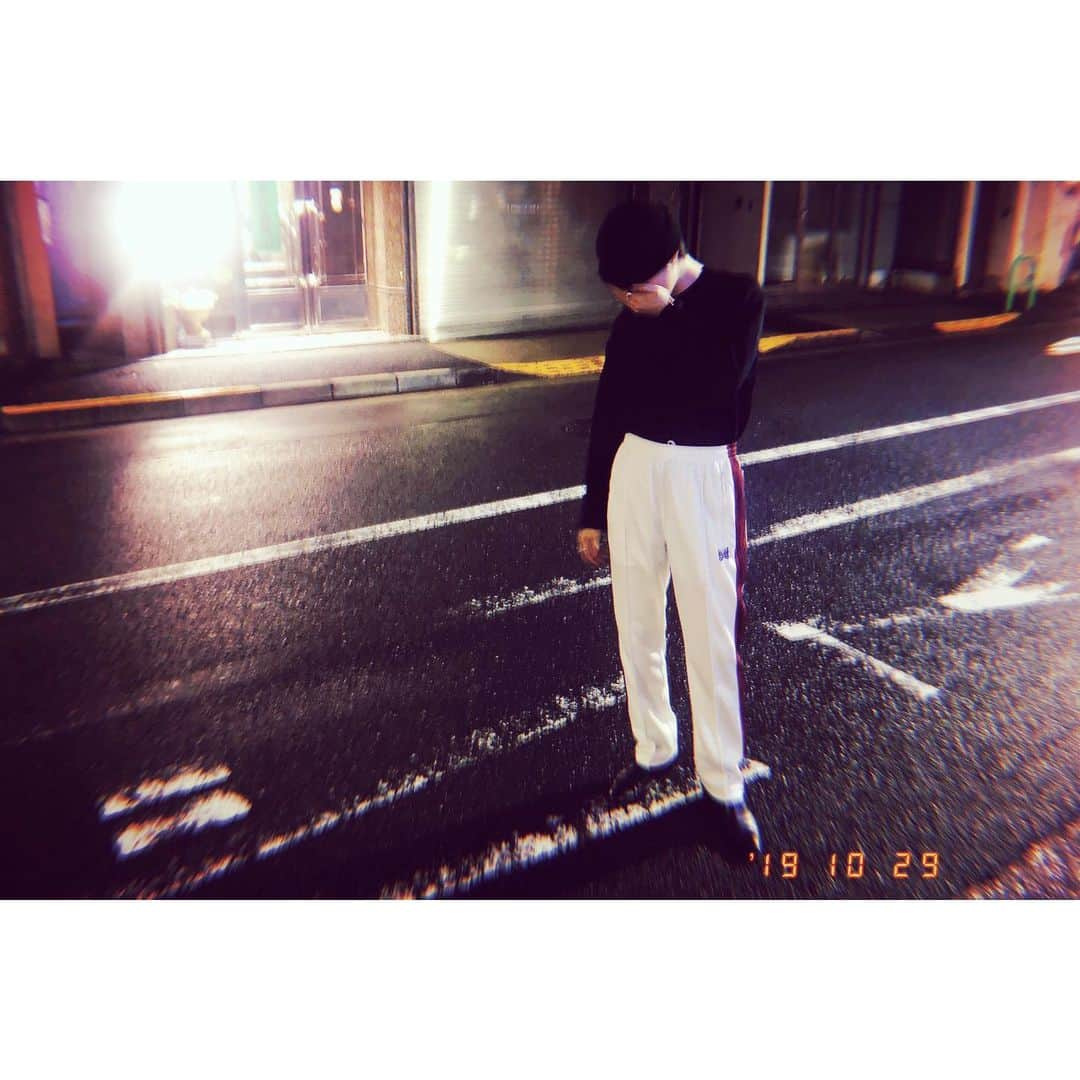 MARKさんのインスタグラム写真 - (MARKInstagram)「10月もそろそろ終わりだね🎃  #ootd #fashion #street #japan #coordinate #needles #johnlawrencesullivan」10月29日 19時58分 - mark_asakawa