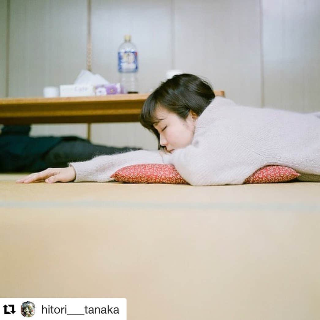 吉澤嘉代子さんのインスタグラム写真 - (吉澤嘉代子Instagram)「#Repost @hitori___tanaka with @get_repost ・・・ 吉澤嘉代子  お茶会2017  #田中一人works #filmphotography #rolleiflex」10月29日 19時58分 - yoshizawakayoko