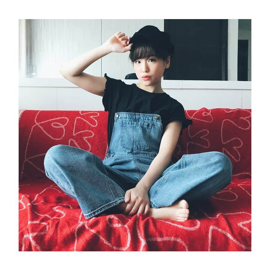 仲川遥香さんのインスタグラム写真 - (仲川遥香Instagram)「Do you like me??? 👖... @_ruruofficial_  #indonesia #jakarta #japan #🇯🇵🇮🇩 #インドネシアタレント #インドネシアライフ #ジャカルタ生活 #ジャカルタ在住 #ファッション #ootd #harukanakagawa #仲川遥香」10月29日 20時02分 - haruuuu_chan