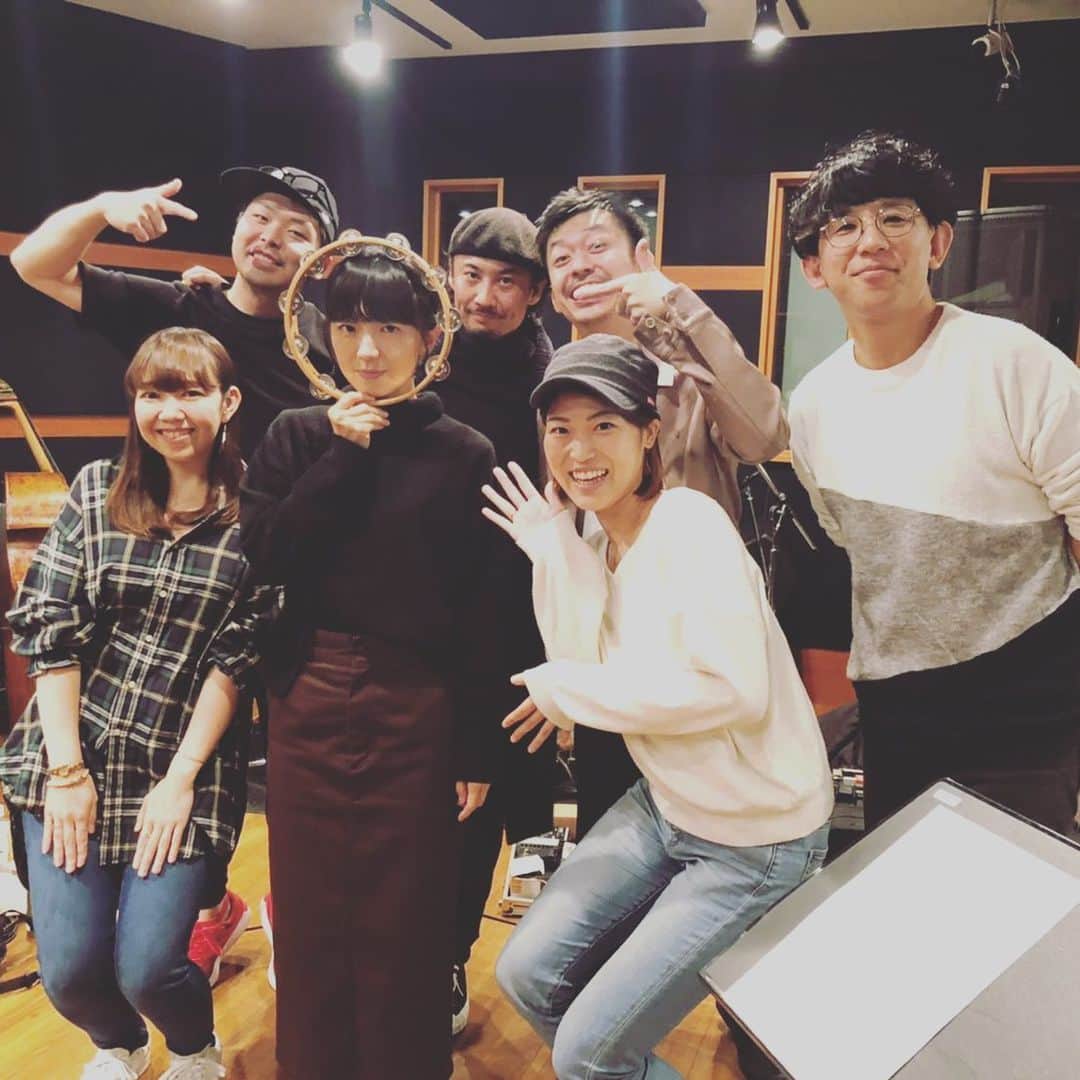 熊木杏里のインスタグラム：「と、いうメンバーで とってもいいライブになりそう。。 みんなよろしくお願いします。  #人と時 #11月2日 #日本橋三井ホール #熊木杏里」