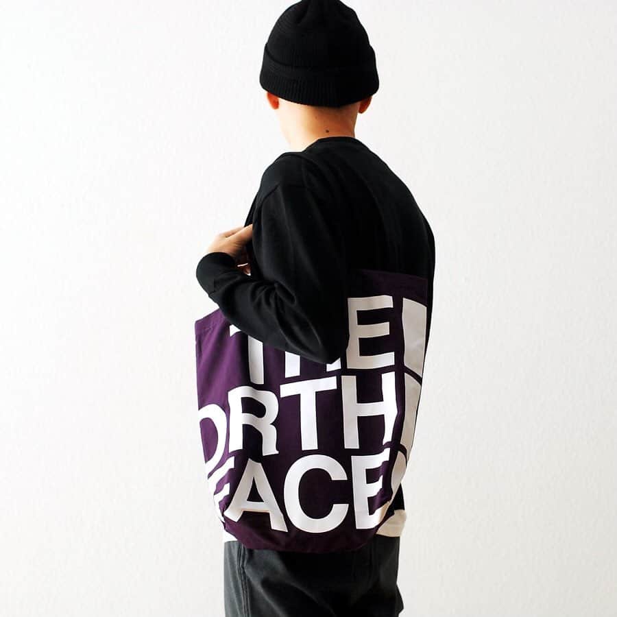 wonder_mountain_irieさんのインスタグラム写真 - (wonder_mountain_irieInstagram)「_ THE NORTH FACE PURPLE LABEL -ザ ノース フェイス パープルレーベル- “Logo Tote” ￥7,590- _ 〈online store / @digital_mountain〉 https://www.digital-mountain.net/shopdetail/000000010027/ _ 【オンラインストア#DigitalMountain へのご注文】 *24時間受付 *15時までのご注文で即日発送 *1万円以上ご購入で送料無料 tel：084-973-8204 _ We can send your order overseas. Accepted payment method is by PayPal or credit card only. (AMEX is not accepted)  Ordering procedure details can be found here. >>http://www.digital-mountain.net/html/page56.html _ #nanamica  #THENORTHFACEPURPLELABEL  #ナナミカ #ザノースフェイスパープルレーベル _ 本店：#WonderMountain  blog>> http://wm.digital-mountain.info/blog/20191029-1/ _ 〒720-0044  広島県福山市笠岡町4-18  JR 「#福山駅」より徒歩10分 (12:00 - 19:00 水曜、木曜定休) #ワンダーマウンテン #japan #hiroshima #福山 #福山市 #尾道 #倉敷 #鞆の浦 近く _ 系列店：@hacbywondermountain _」10月29日 20時03分 - wonder_mountain_