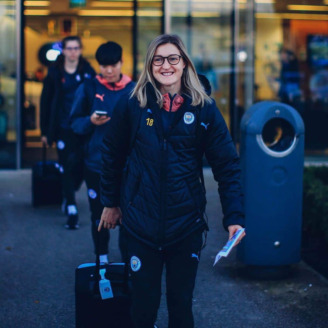 マンチェスター・シティFCさんのインスタグラム写真 - (マンチェスター・シティFCInstagram)「Manchester ➡✈️➡️ Madrid . #mancity #uwcl」10月29日 20時17分 - mancity