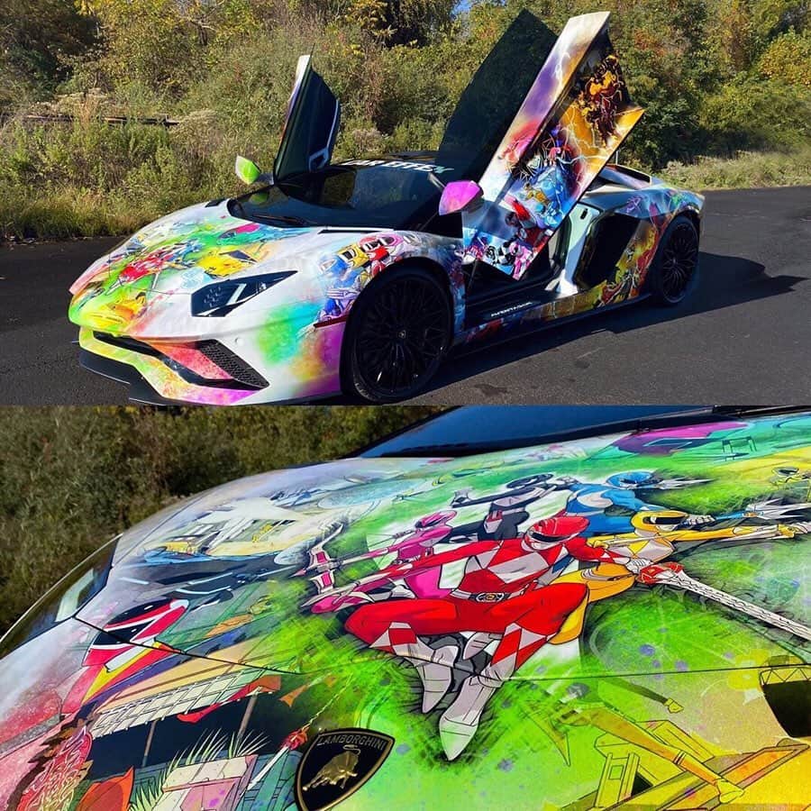 CarsWithoutLimitsさんのインスタグラム写真 - (CarsWithoutLimitsInstagram)「Wrapped Lamborghini Aventador for @omi_in_a_hellcat built by @careffex 🎨 ——————————————————— • 3M Reflective Custom Print • Window Tint • RGB LED Accent Lighting  #carswithoutlimits #lamborghini #aventador #lambo #lamborghiniaventador #wrapped #wrap #custom #powerrangers #powerranger #colourful #bright #v12 #yellow #green #res #blue #purple #orange #brown」10月30日 6時06分 - carswithoutlimits