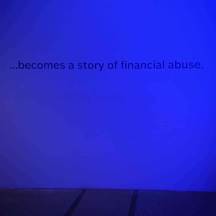 セリーナ・ウィリアムズさんのインスタグラム写真 - (セリーナ・ウィリアムズInstagram)「Proud to have been able to work with @allstatefdn to raise awareness around financial abuse while at #Under30Summit yesterday. As we close out National Domestic Violence Awareness Month, this is a reminder that together we can end this. #purplepursepartner」10月30日 7時01分 - serenawilliams