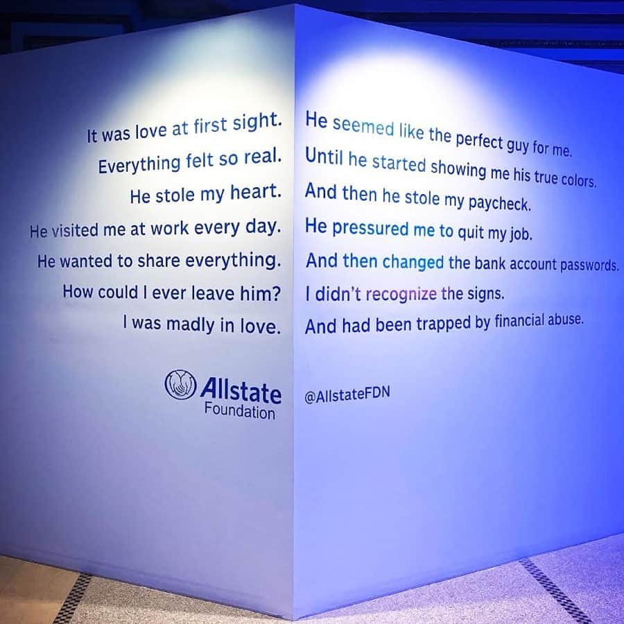 セリーナ・ウィリアムズさんのインスタグラム写真 - (セリーナ・ウィリアムズInstagram)「Proud to have been able to work with @allstatefdn to raise awareness around financial abuse while at #Under30Summit yesterday. As we close out National Domestic Violence Awareness Month, this is a reminder that together we can end this. #purplepursepartner」10月30日 7時01分 - serenawilliams