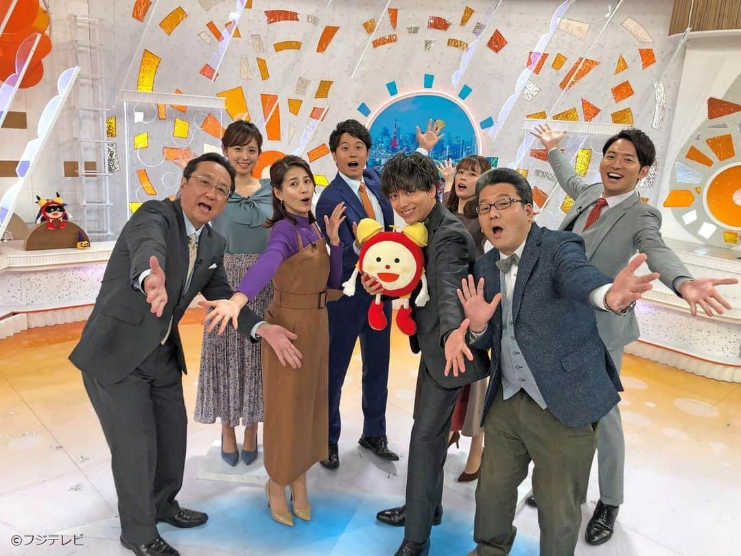 フジテレビ「めざましテレビ」さんのインスタグラム写真 - (フジテレビ「めざましテレビ」Instagram)「・ マンスリーエンタメプレゼンター 山崎育三郎さんと放送後にパチリ📸 今回でマンスリーエンタメプレゼンター最後の出演となった山崎さん！たくさんの楽しいお時間をありがとうございました(灬ºωº灬) ・ #めざましテレビ#山崎育三郎」10月29日 22時29分 - mezamashi.tv