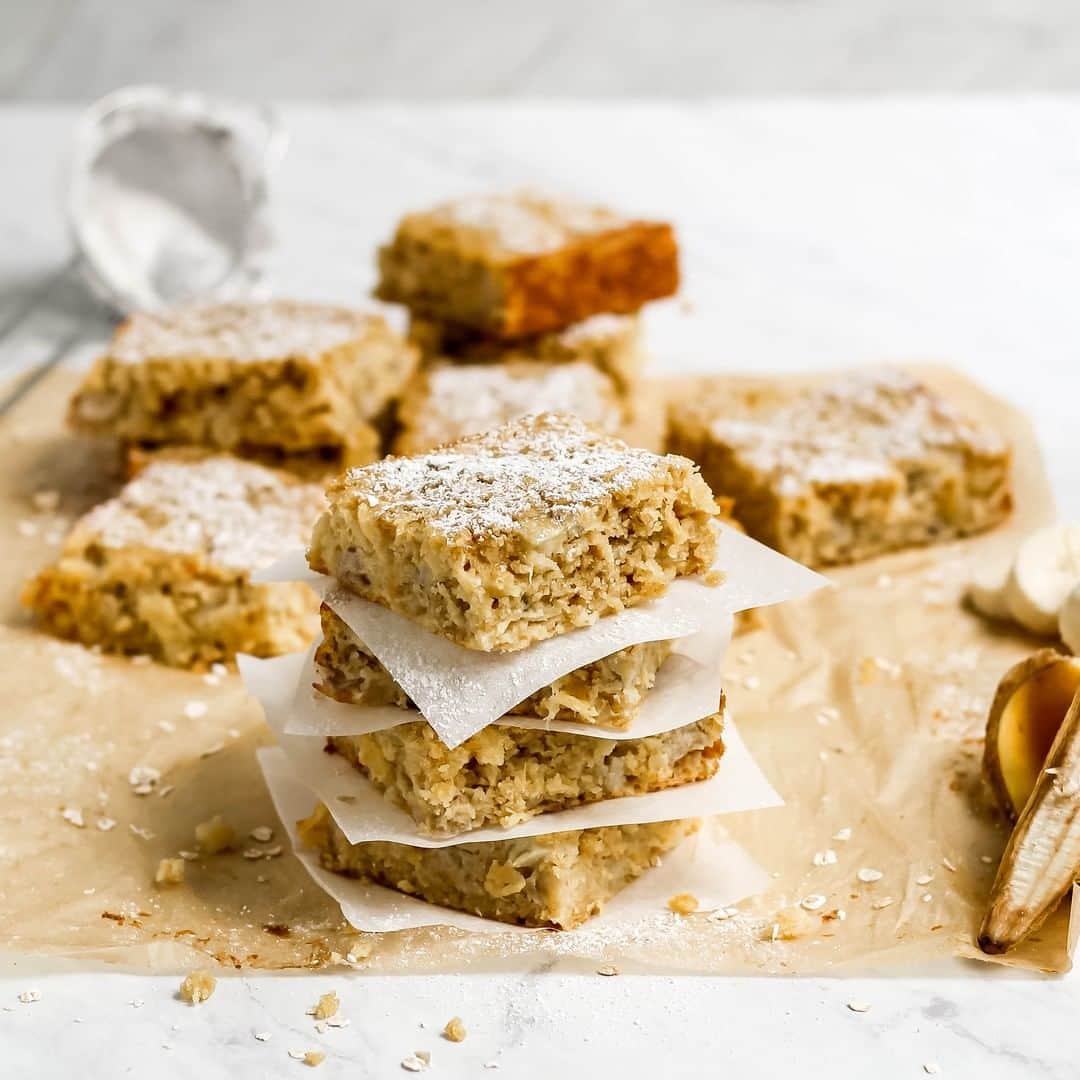 Dole Packaged Foods（ドール）のインスタグラム：「It’s hard to say no to any recipe which allows you to have cake for breakfast! Celebrate #NationalOatmealDay with our Banana Pineapple Oatmeal Breakfast Cake recipe. #DoleRecipes」