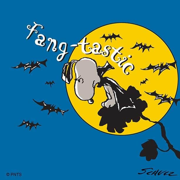 スヌーピーさんのインスタグラム写真 - (スヌーピーInstagram)「Halloween is going to be fang-tastic!」10月29日 23時15分 - snoopygrams