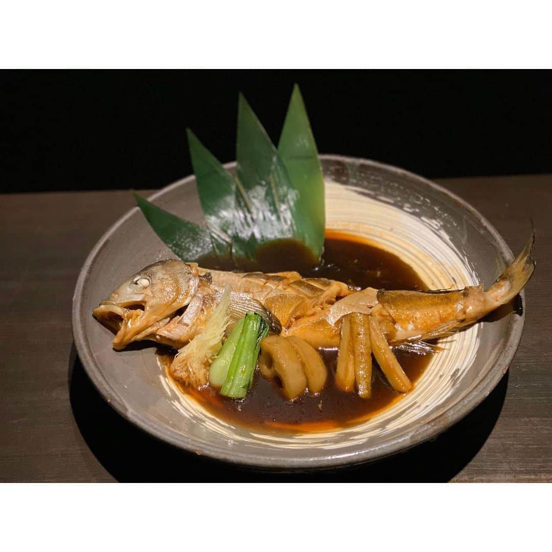 内田朝陽さんのインスタグラム写真 - (内田朝陽Instagram)「生のホッケを煮付けに  美味しかった  本当に  #ホッケ　#煮魚　#外食　#美食　#ごちそう　#ごちそうさまでした #美味しいお店」10月29日 23時40分 - asahi_uchida