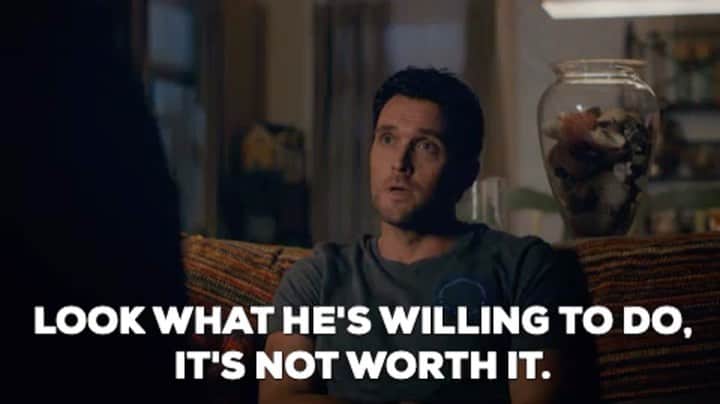 のインスタグラム：「There is no telling what Richard Kindred is willing to do or who it might endanger! DO NOT MISS the action packed new episode of @emergenceabc only on @abcnetwork TONIGHT 10pm! ALOT goes down tonight! #emergence #emergenceabc #whoispiper #scifi #drama #falltv #tv #suspense #mystery #bennygallagher #abc #abctv」